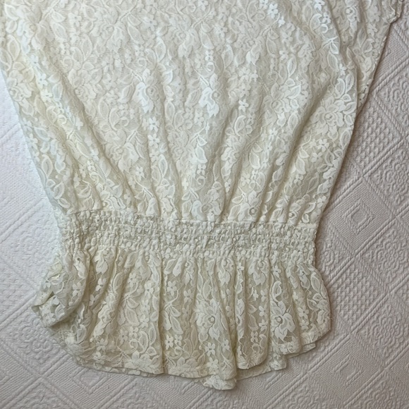 💥💥Nue Options Medium White Lacy Blouse - Picture 9 of 13